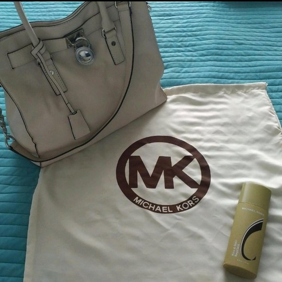 Michael Kors leather bag - Picture 3 of 3
